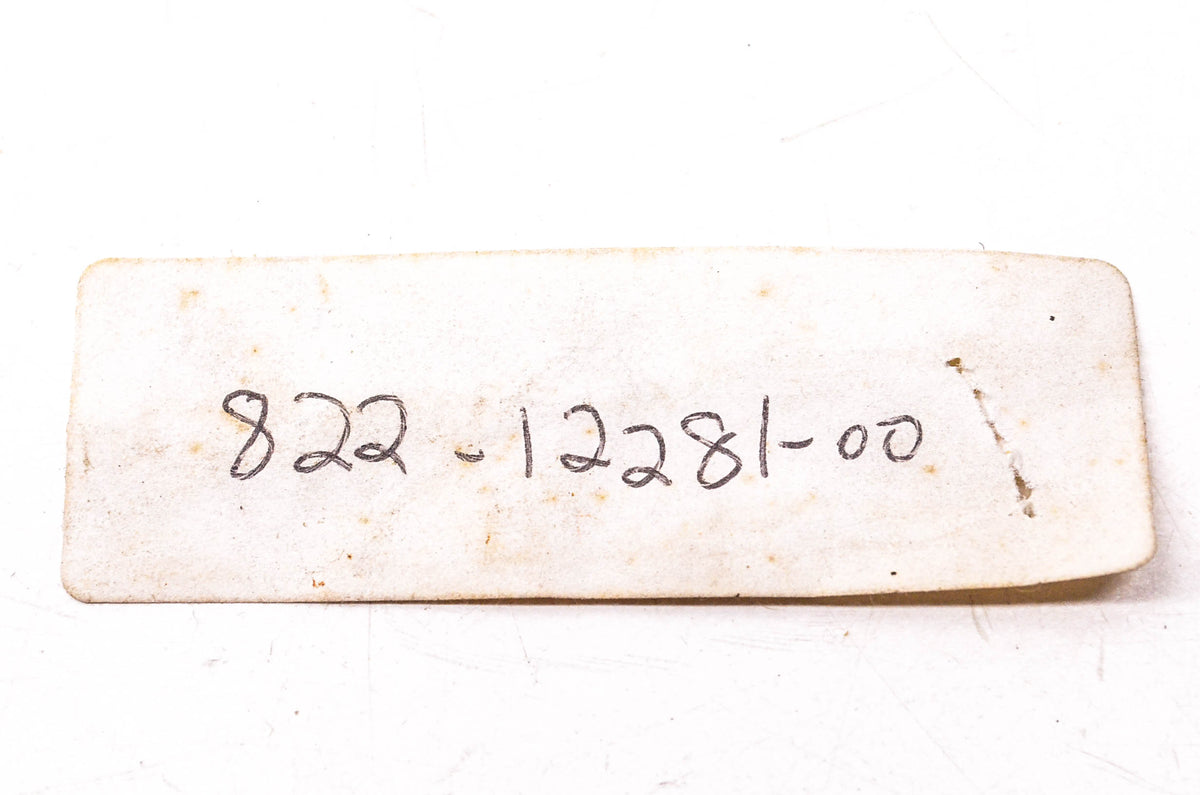 New OEM Yamaha 822-12281-00-00 Valve NOS