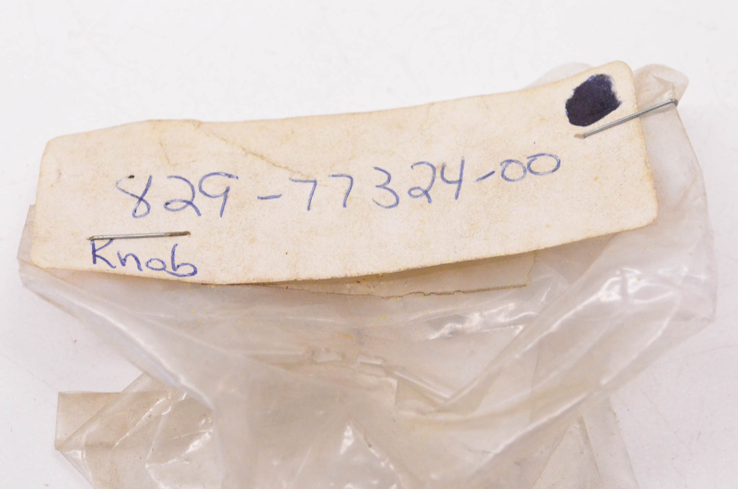 New OEM Yamaha 829-77324-00-00 Luggage Guard Knob NOS