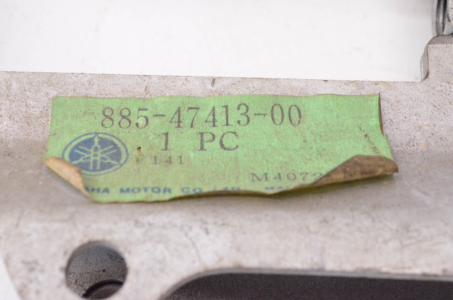 New OEM Yamaha 885-47413-00-00 Sliding Frame NOS
