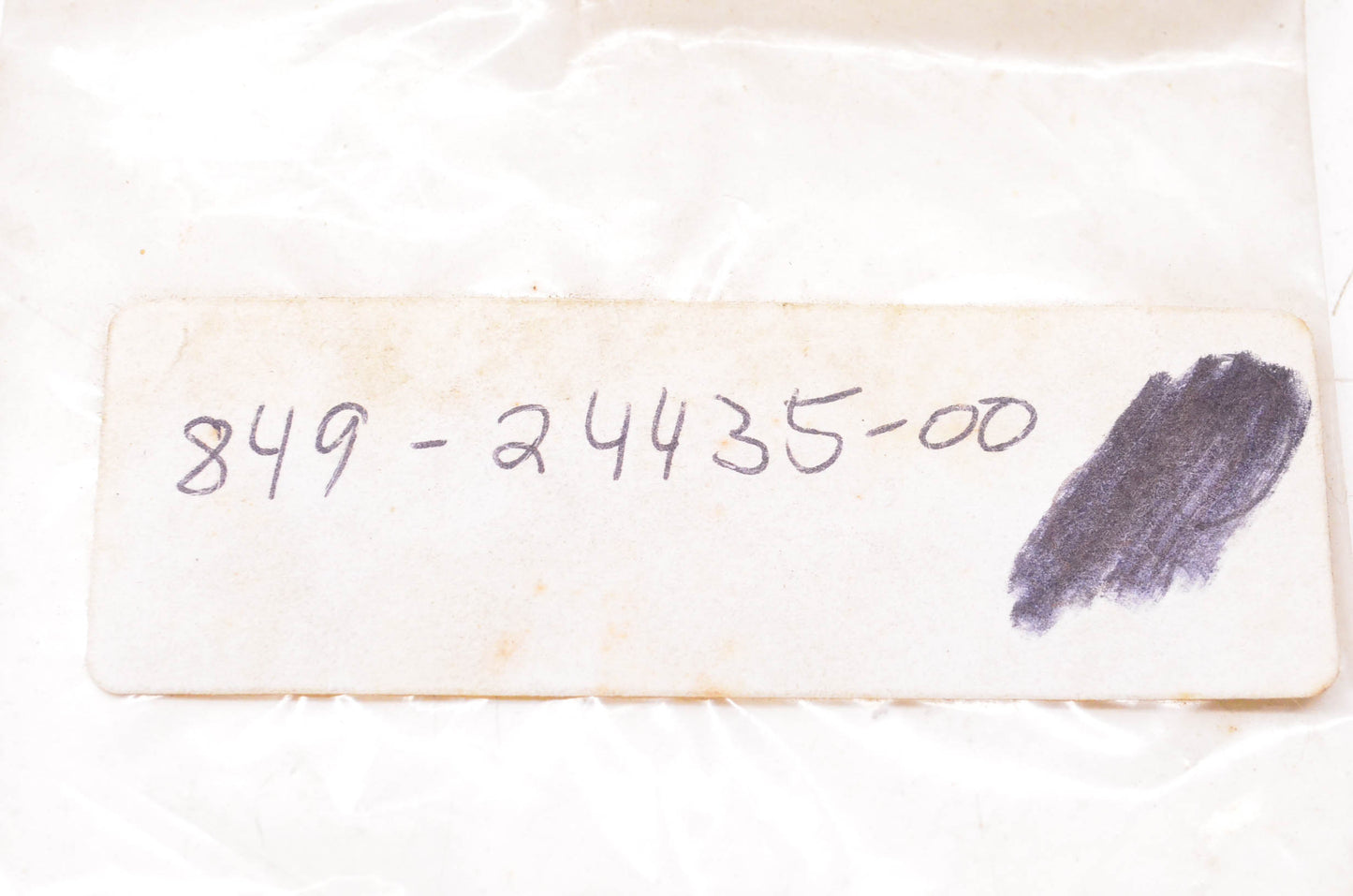 New OEM Yamaha 849-24435-00-00 Carburetor Body Gasket NOS