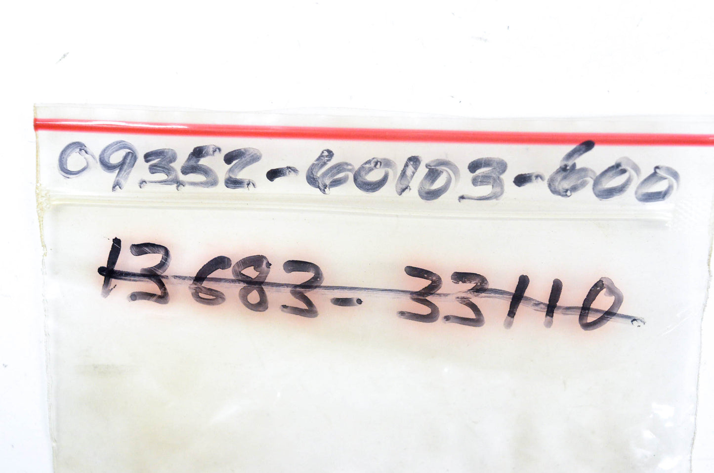 New OEM Suzuki 13683-33110 Hoses 6x10x600 Qty 2 NOS