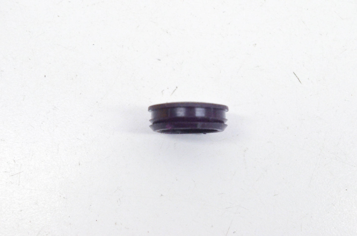 Aftermarket 277000606 Voilet Grip Snap Cap NOS
