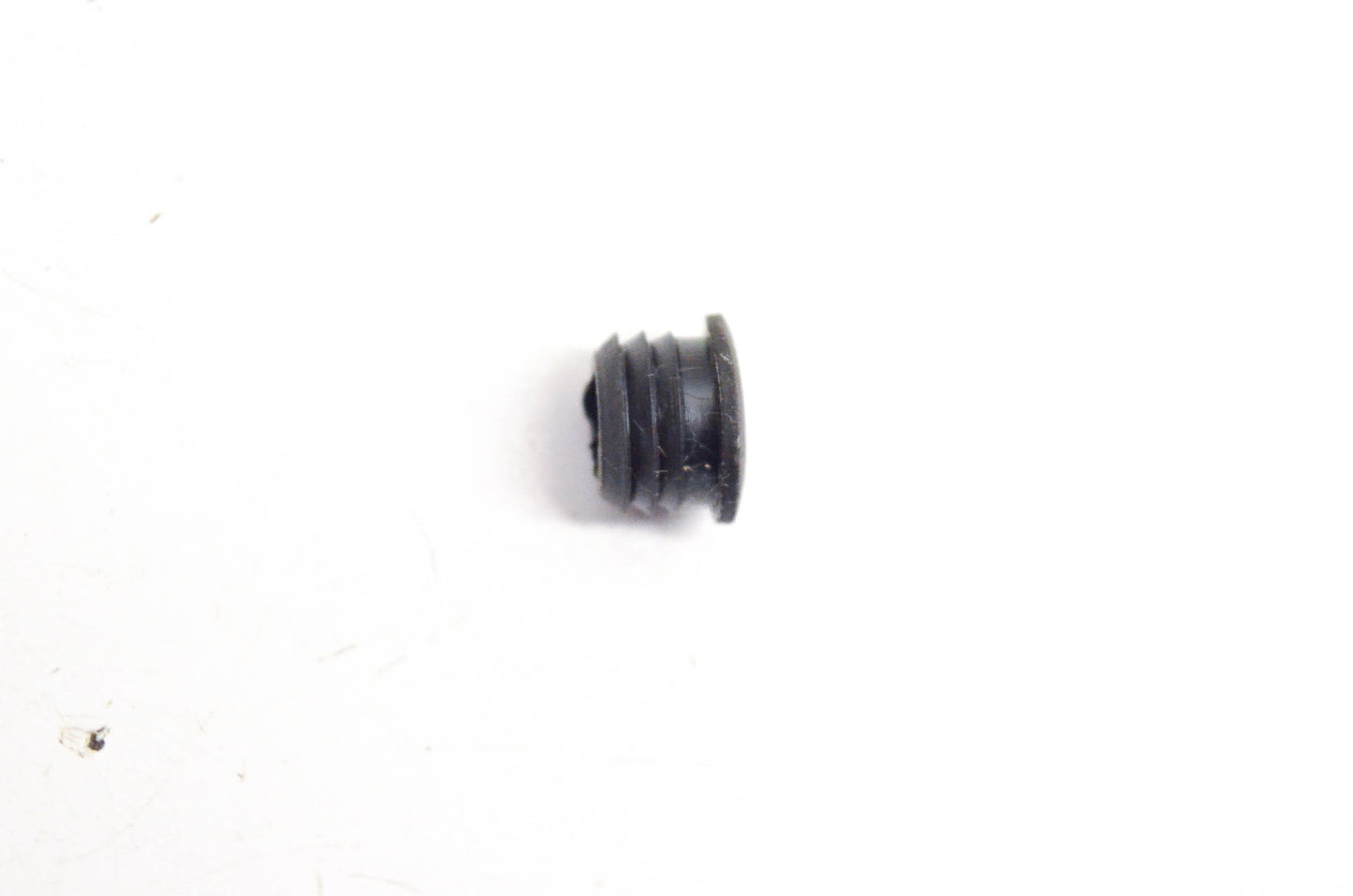 Aftermarket 275500241 Black Bumper Cap NOS