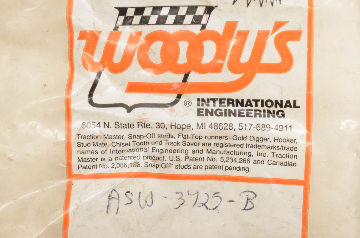 Woody's ASW-3725-B B Square Aluminum Plates Qty 14 NOS