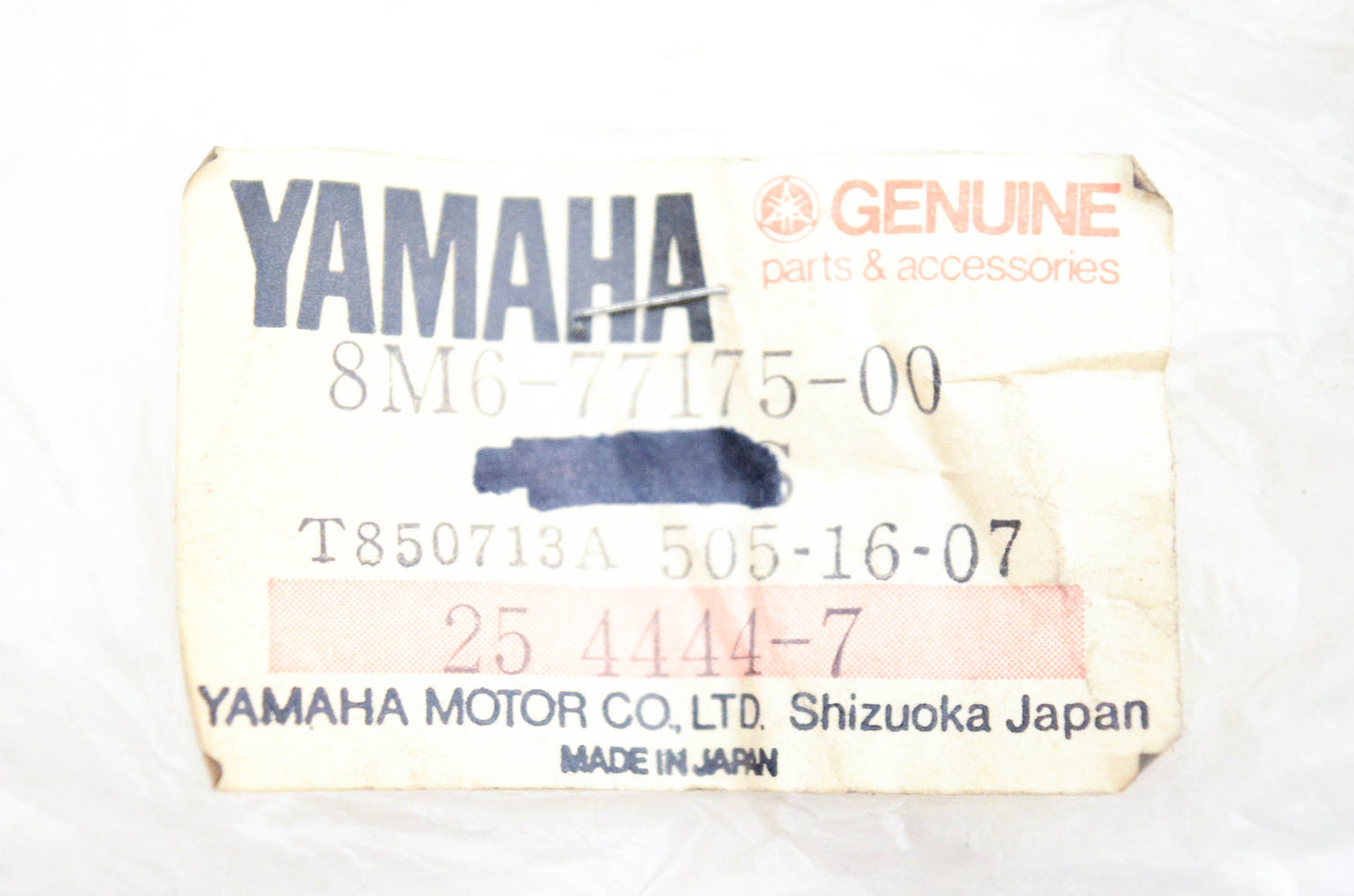 New OEM Yamaha 8M6-77175-00-00 Latch Holder NOS