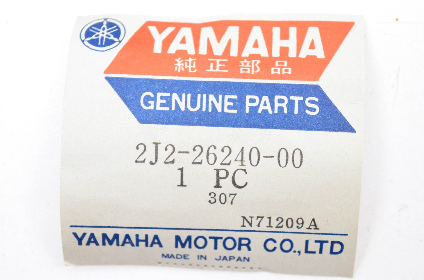 New OEM Yamaha 2J2-26240-00-00 Righthand Grip Assembly NOS