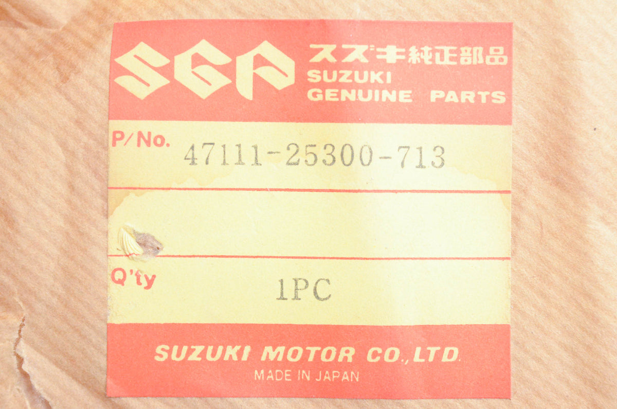 New OEM Suzuki 47111-25300-713 Righthand Side Cover NOS