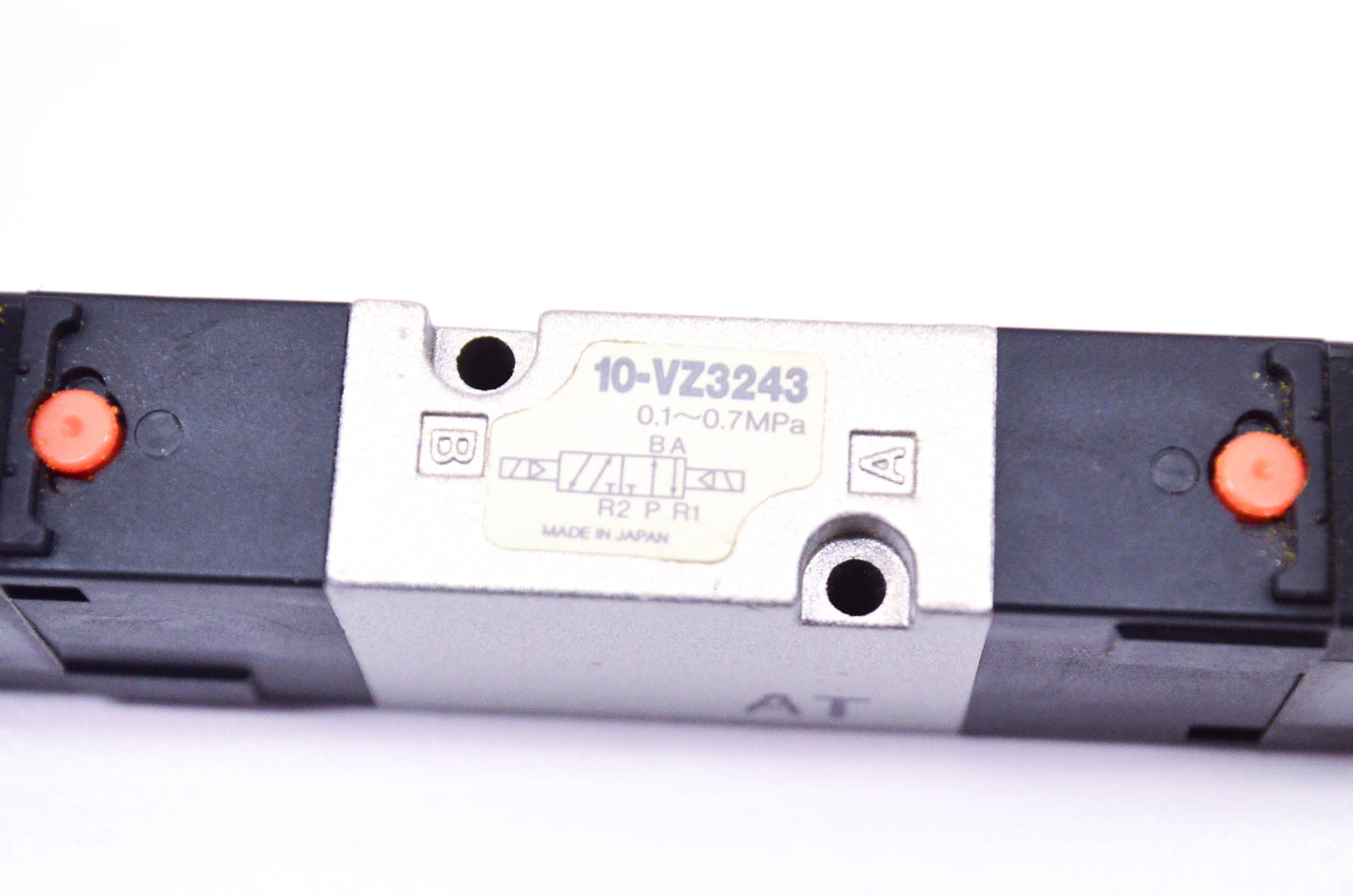 SMC 10-VZ3243, 10-VZ3243-5LZ Solenoid Valve 24vdc NOS