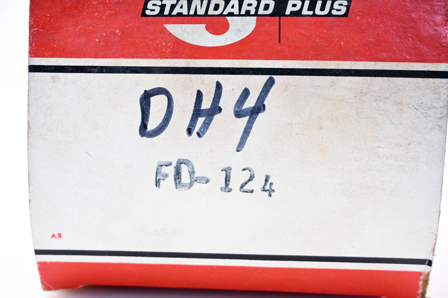Standard Motor Products FD-124, DH4 Ignition Cap NOS