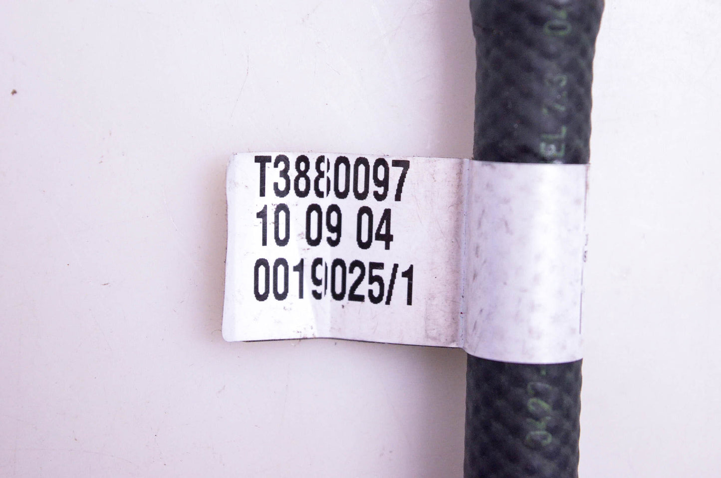 New OEM Triumph T3880097 Fuel Hose Adapter Male To Male NOS