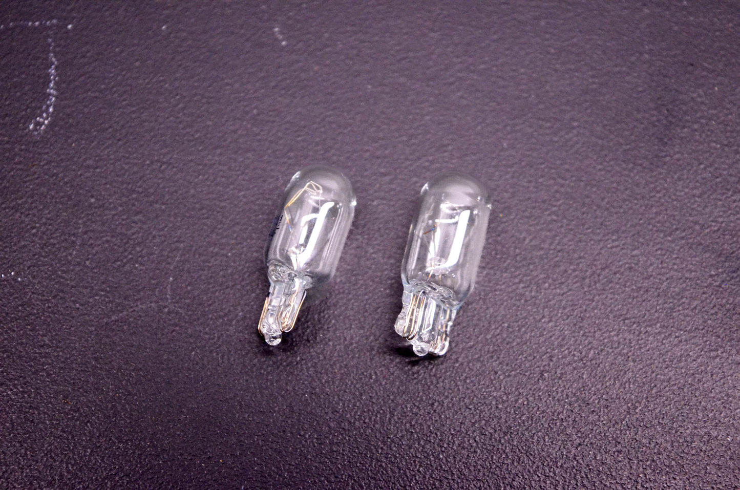 Aftermarket 194LF Bulb Qty 2 NOS