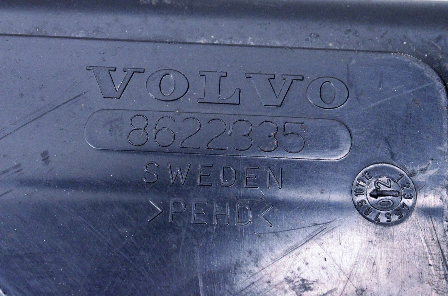 Volvo 8622335 Battery Cover