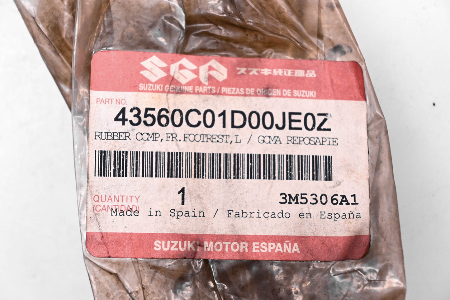 New OEM Suzuki 43560C01D00JE0Z Front Rubber Footrest NOS