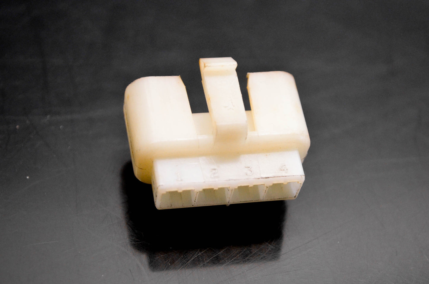 OMC 310486 Connector