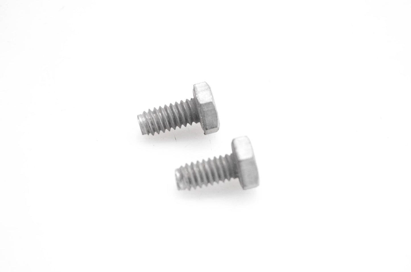 OMC 552062 Bolt Screw Qty 2