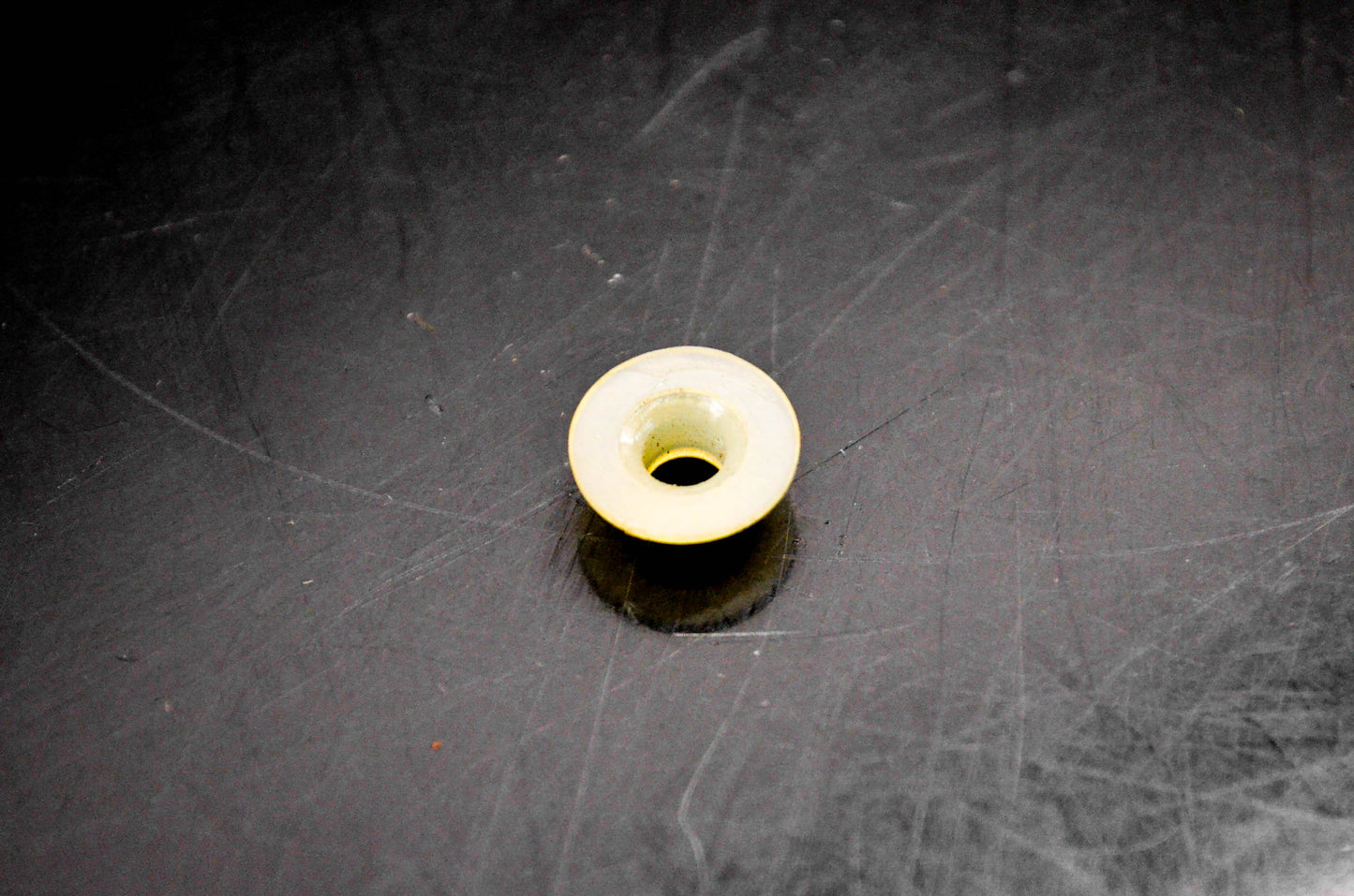 New OMC 305233 Bushing NOS