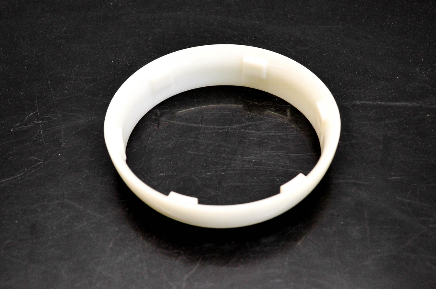 New OMC 325996 Converging Ring NOS