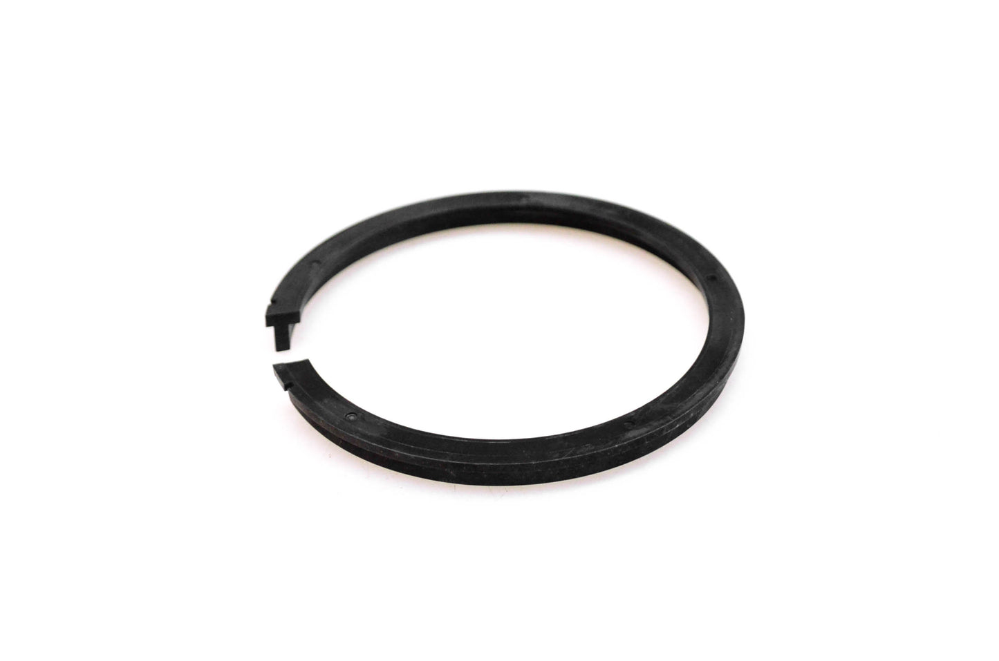 New OMC 313666 Retainer Ring NOS