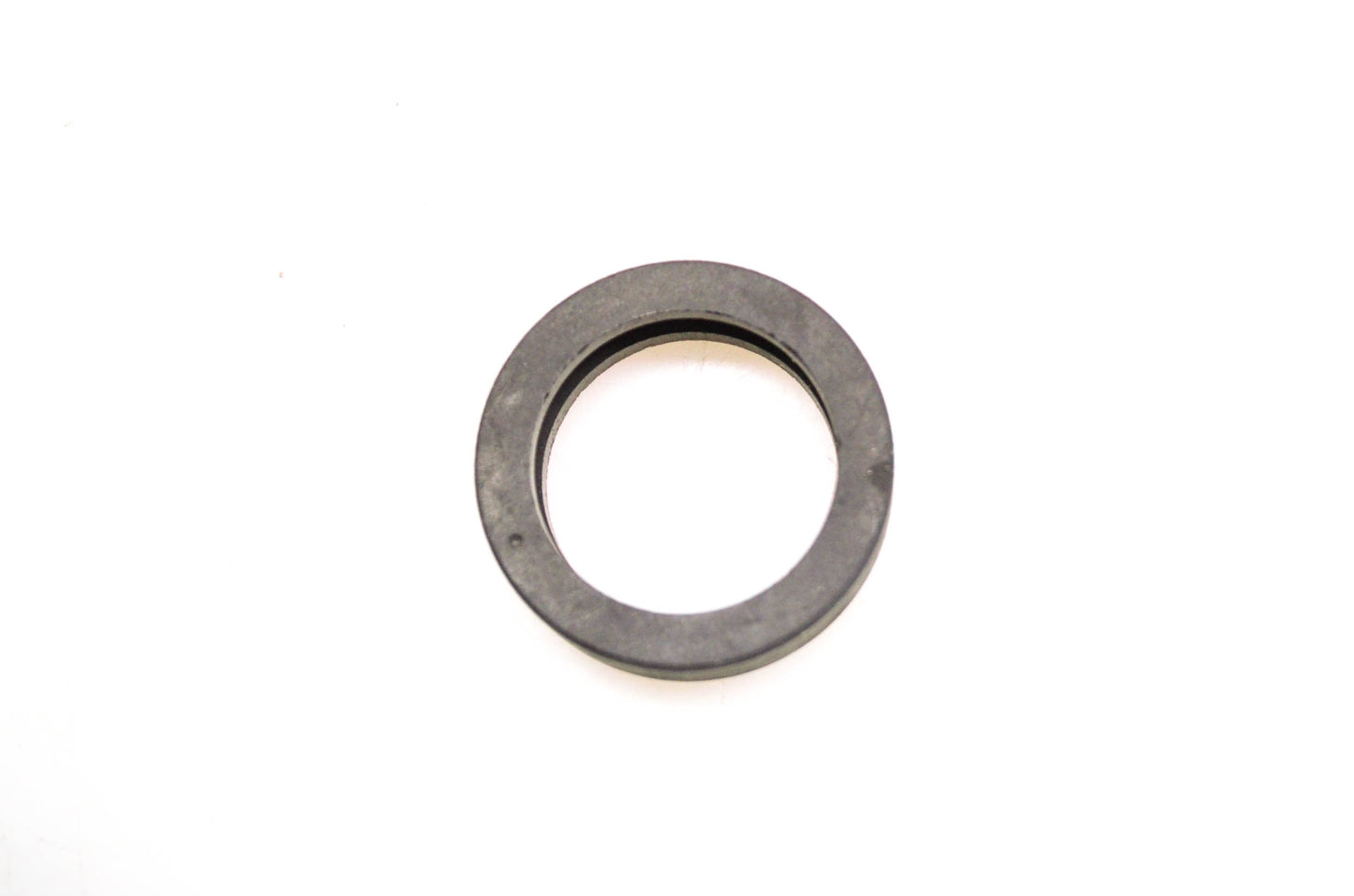 New OMC 305119 Lower Bearing Seal NOS