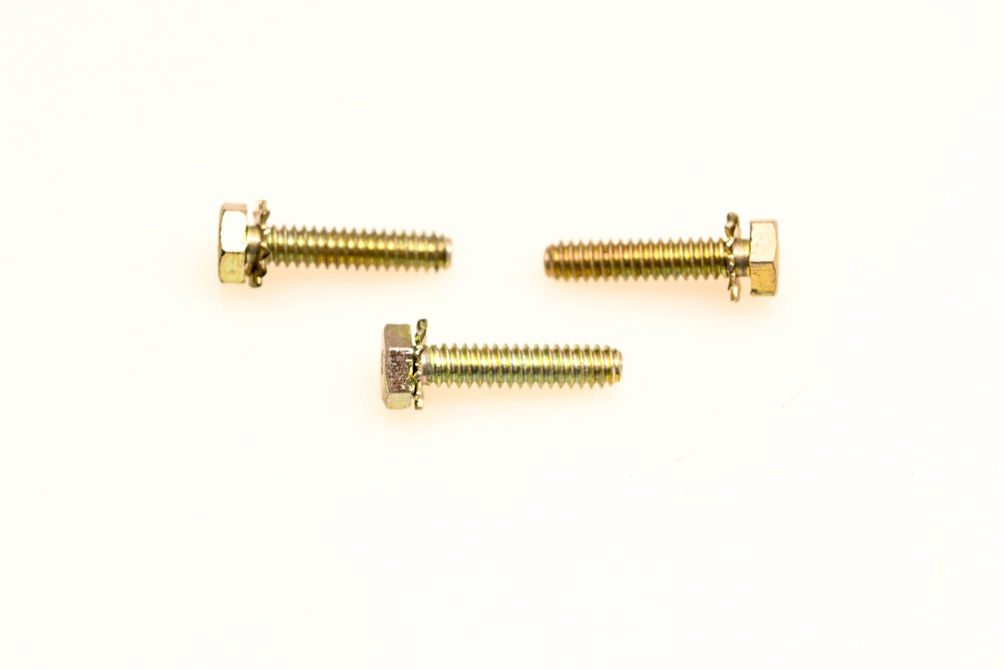 OMC 323547 Screws Qty 3 NOS