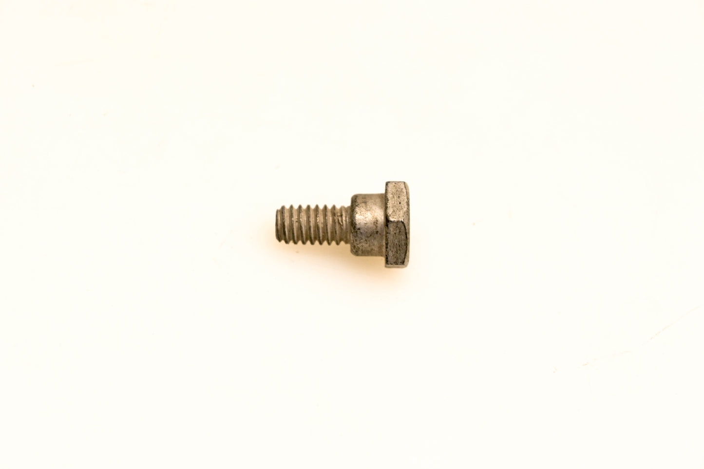OMC 302592 Lever Screw NOS