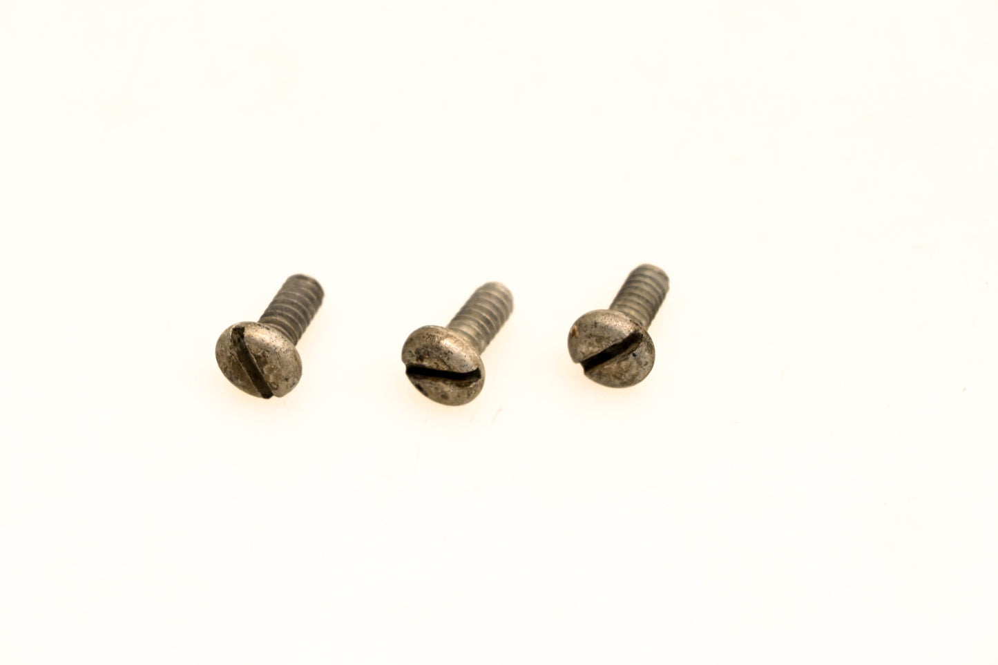 OMC 510338 Screws Qty 3 NOS
