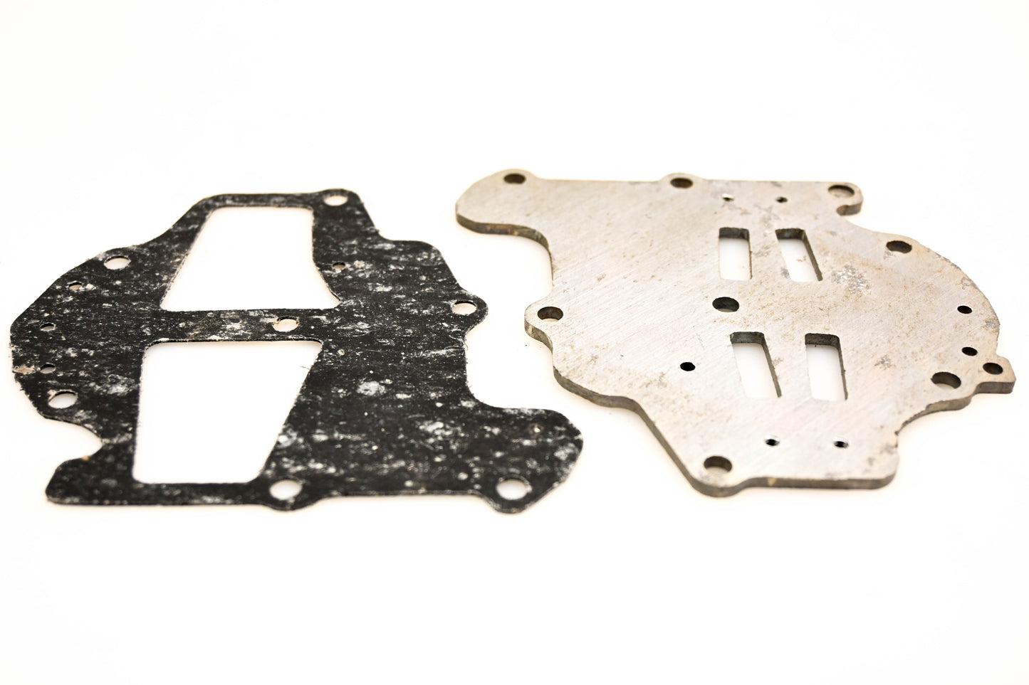 OMC 385084 Leaf Plate NOS