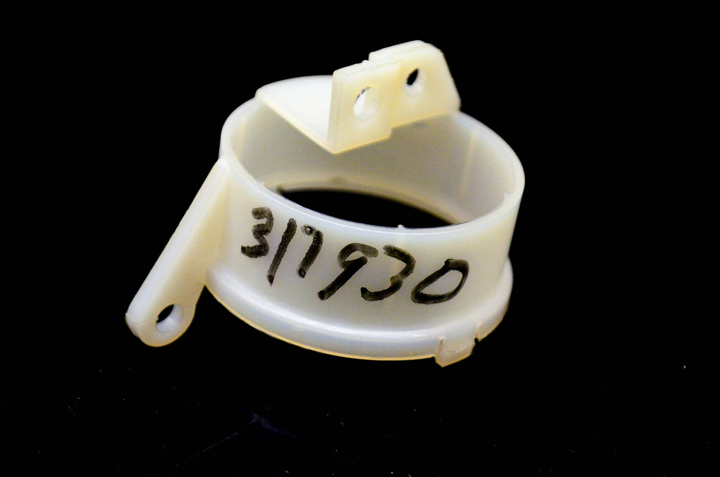 OMC 317930 Horn Mounting Bracket NOS