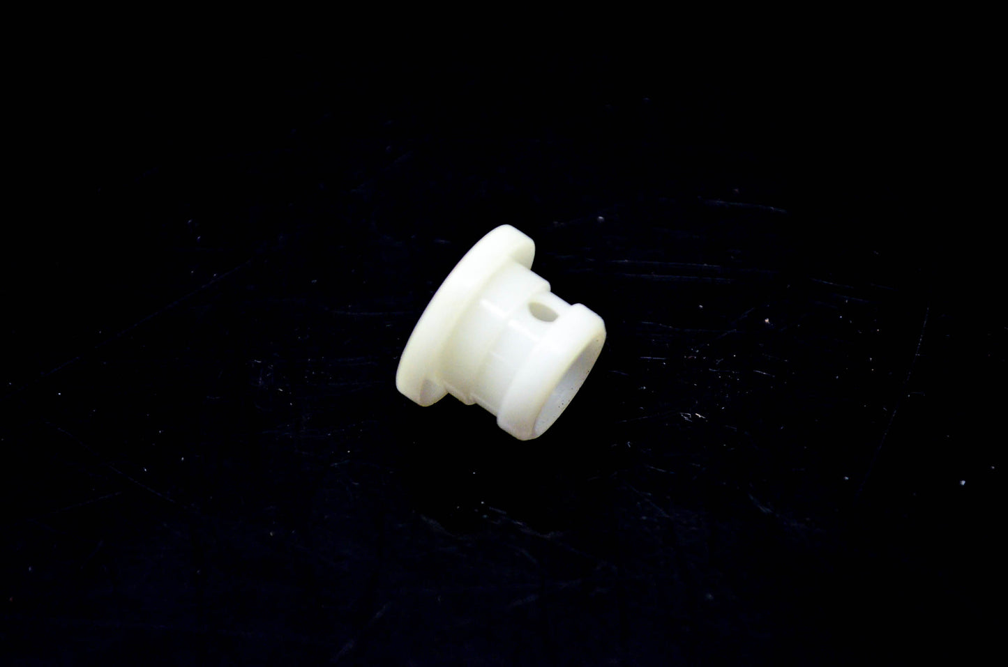 OMC 325074 Bushing NOS