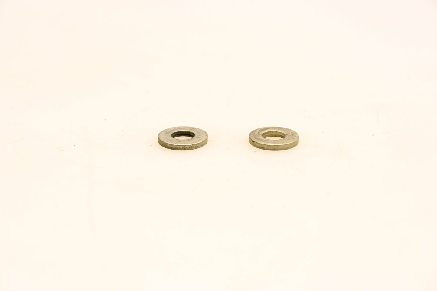 OMC 303952 Washers Qty 2 NOS