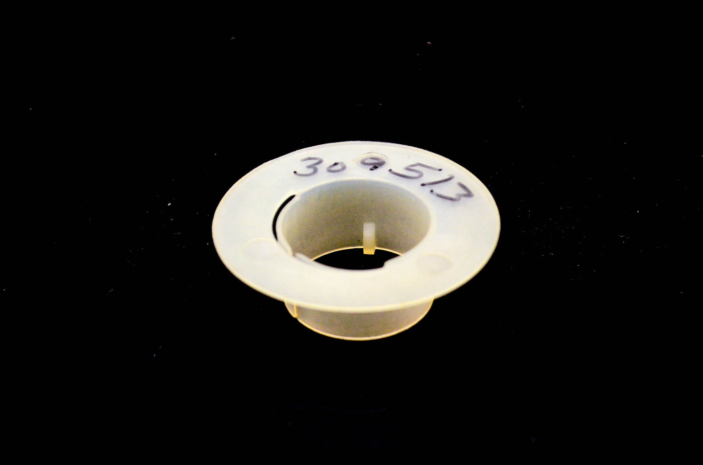 OMC 309513 Spindle Bushing NOS