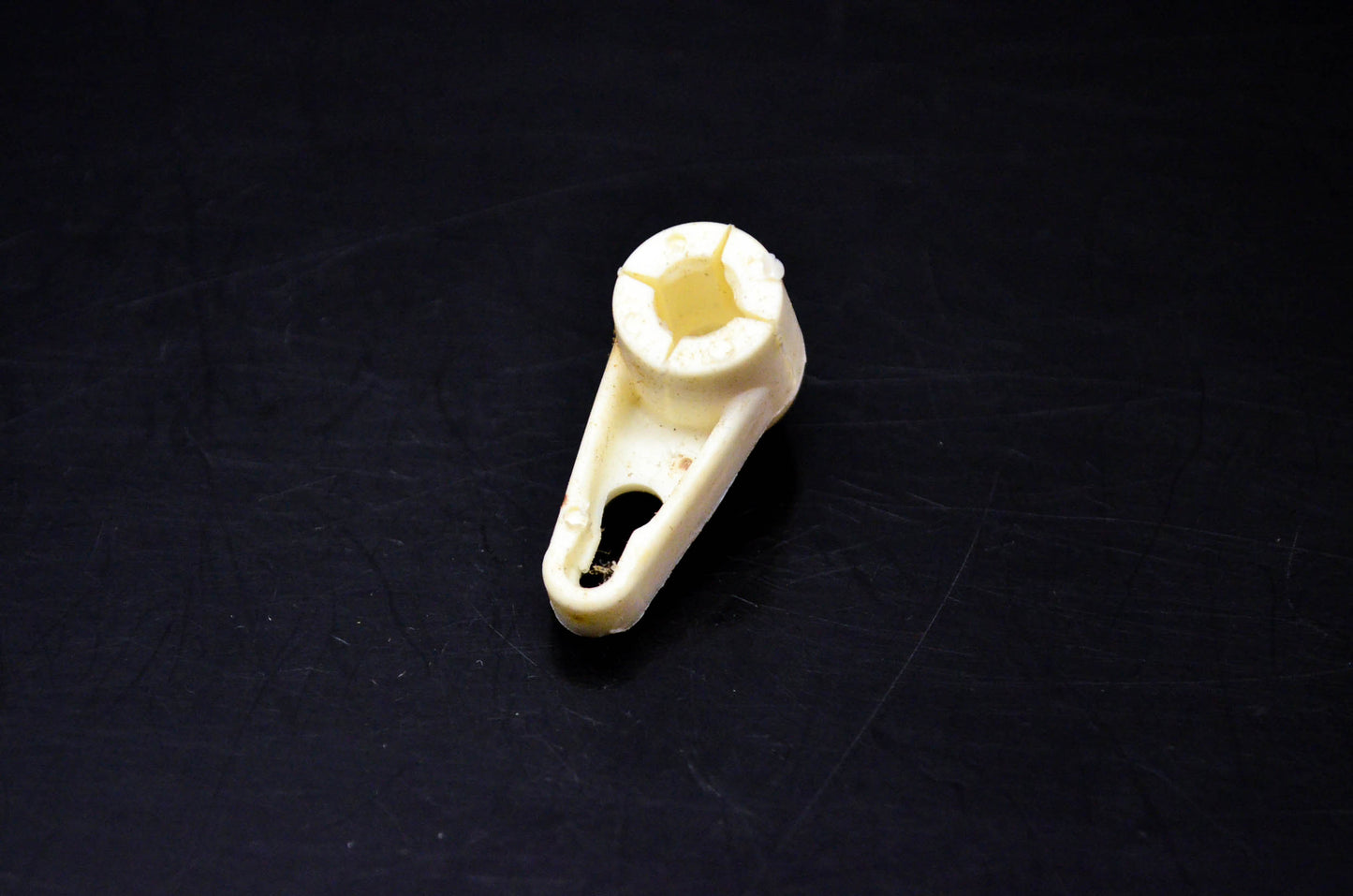 OMC 204705 Carburetor Lever NOS