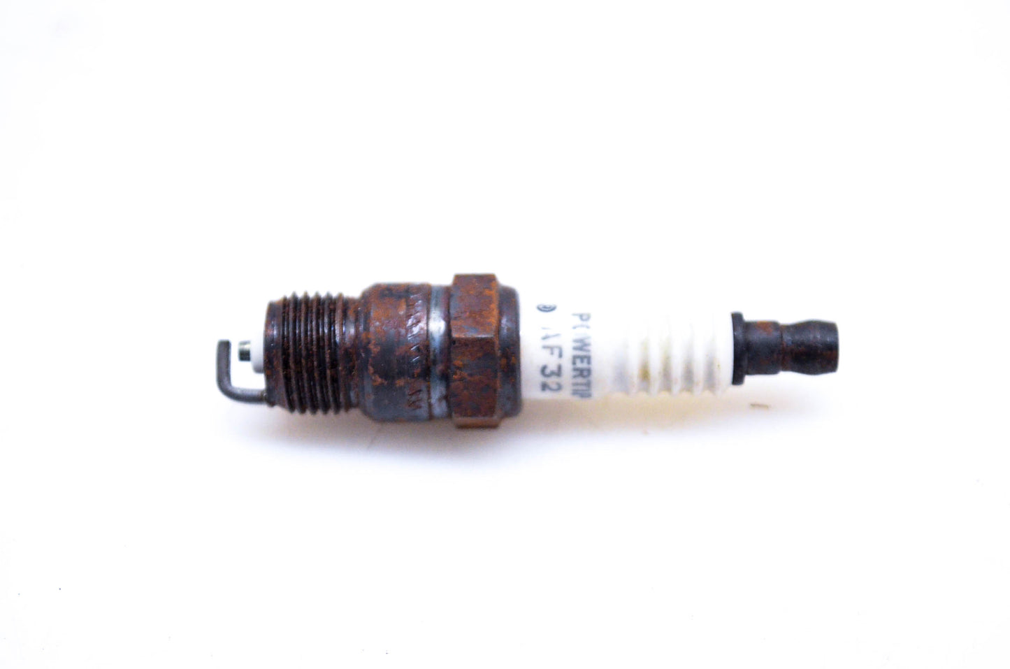 Autolite AF32, C9ZZ12405A Spark Plug NOS