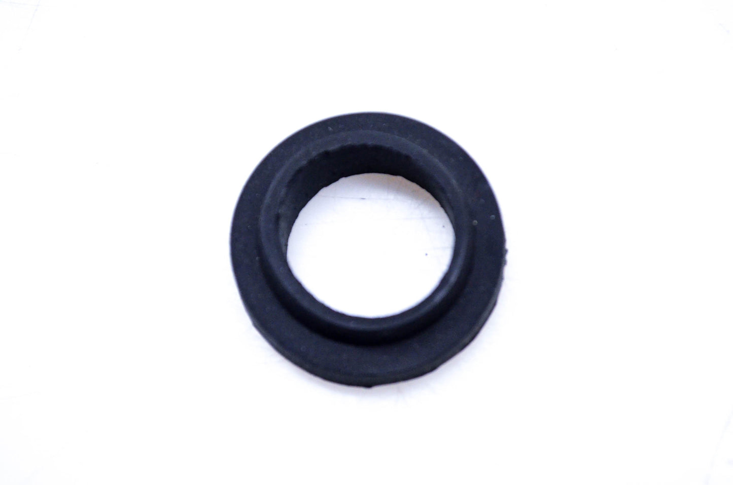 OMC 305760 Grommet NOS