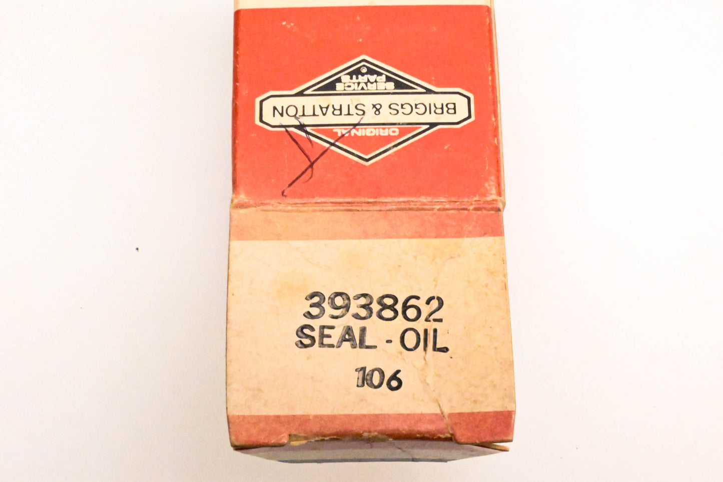 New OEM Briggs & Stratton 393862 Oil Seal NOS