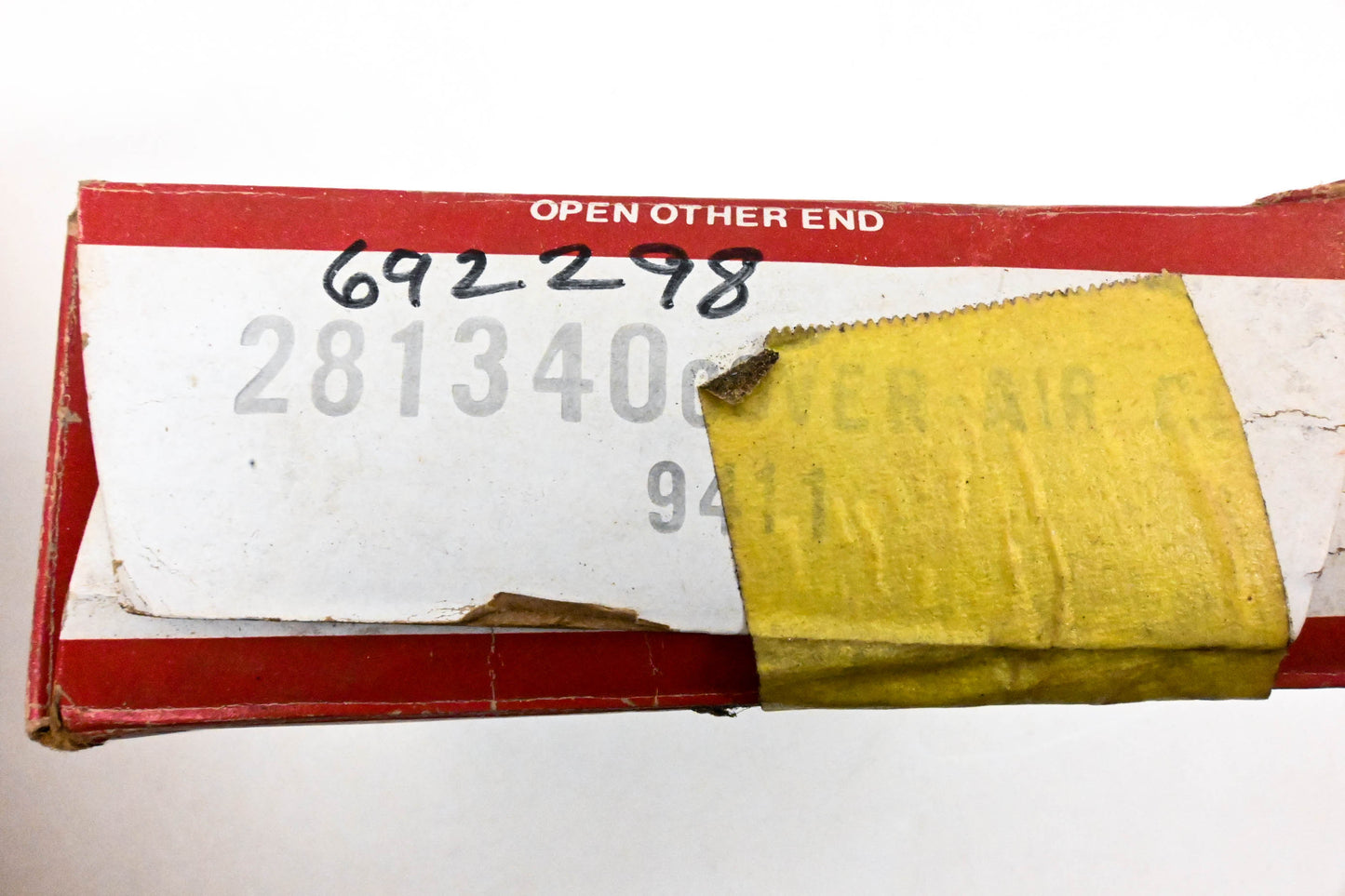 New OEM Briggs & Stratton 281340, 692298 Air Cleaner Box Cover NOS