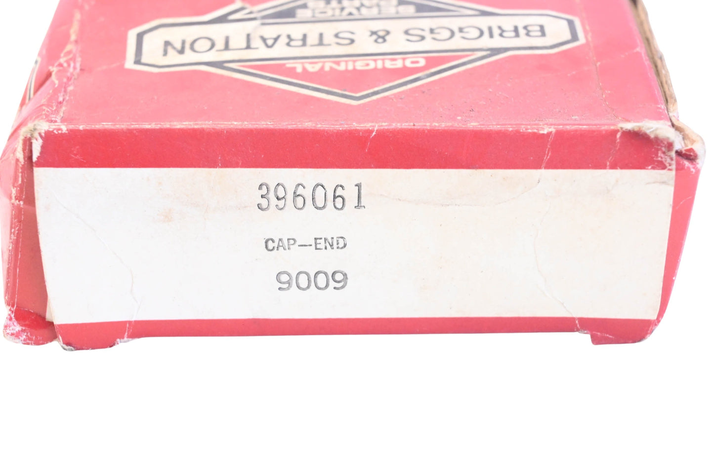 New OEM Briggs & Stratton 396061 End Cap NOS
