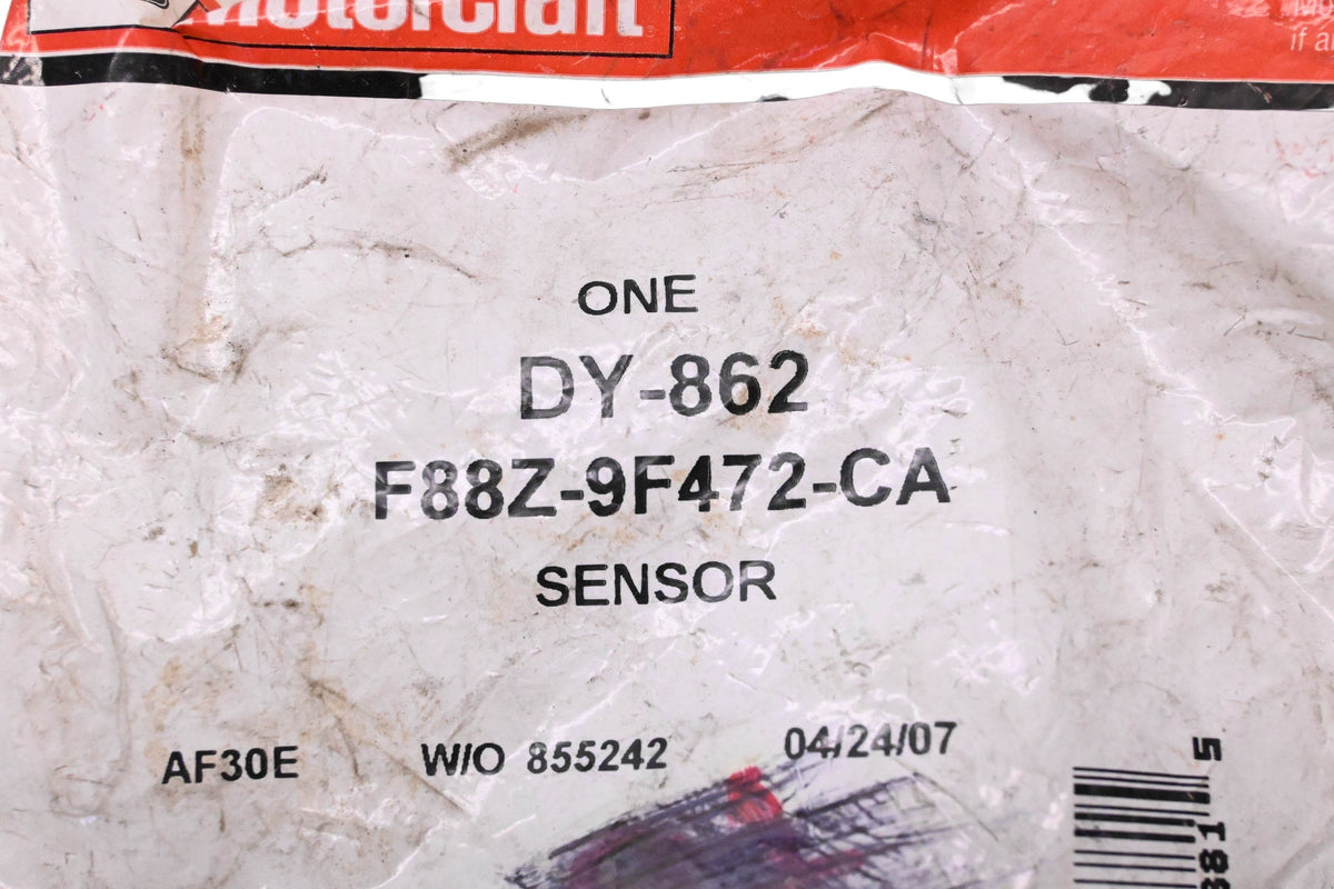 New OEM Motorcraft DY862, F88Z-9F472-CA Front Oxygen Sensor Assembly NOS