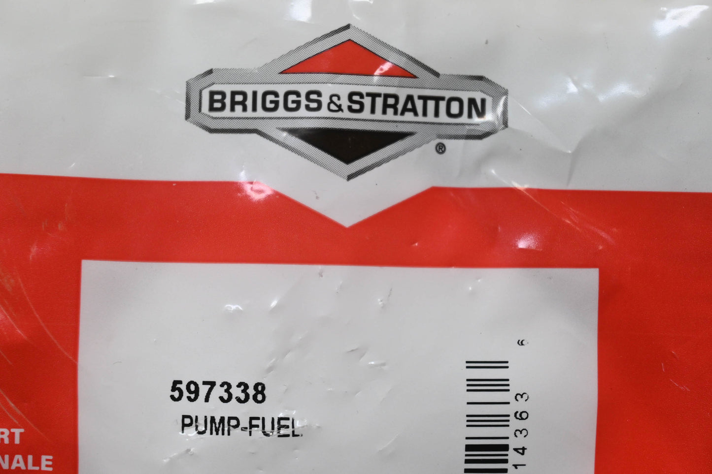 New OEM Briggs & Stratton 597338 Fuel Pump NOS