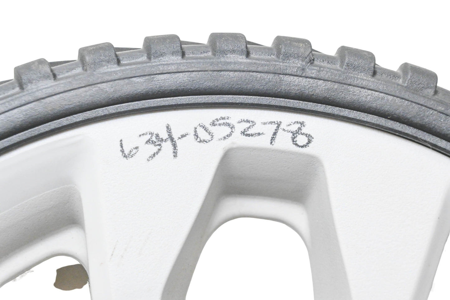 MTD 634-05278, 734-05151, 734-05153 Mower Rear Wheel Assembly NOS