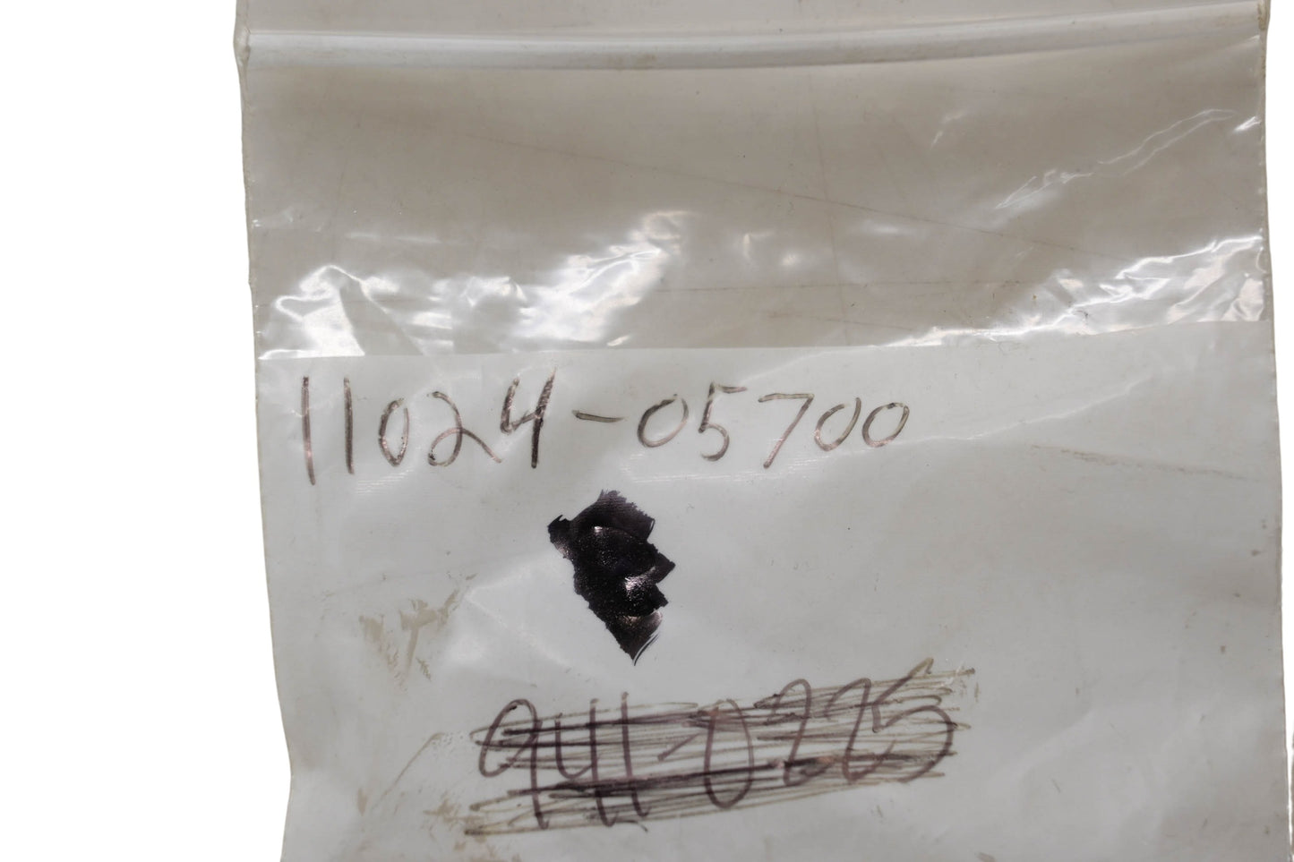 Shindaiwa 11024-05700 Bolt Screw NOS