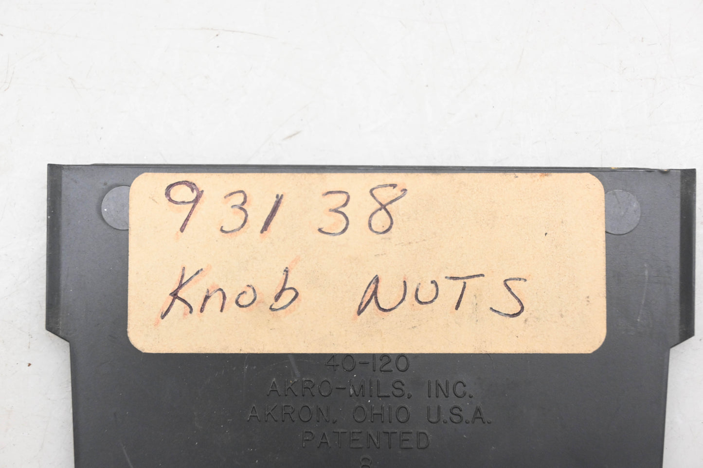 Caterpillar 93138, 009-3138 Lever Knob Thumbnuts Qty 2 NOS