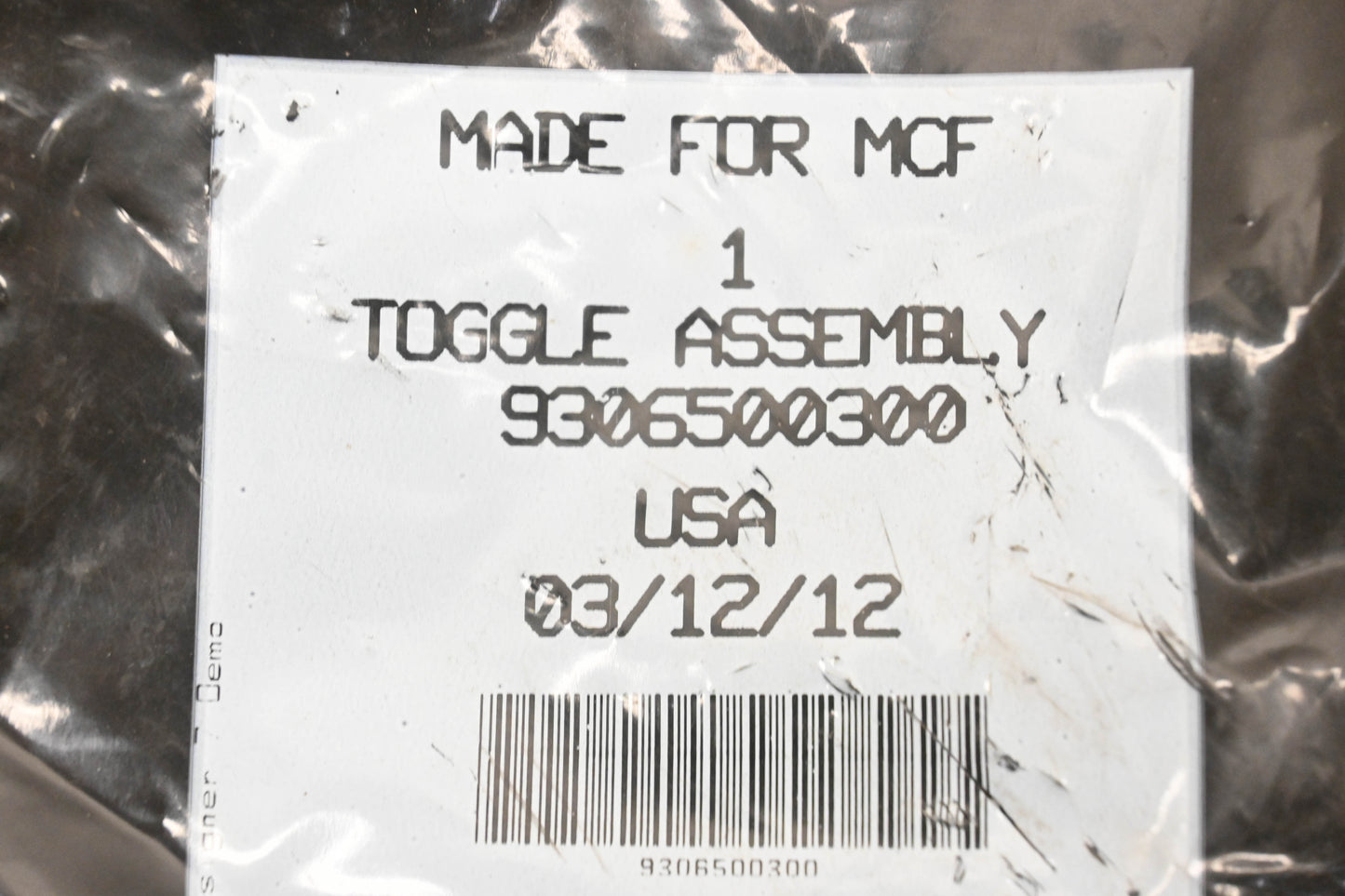 Mitsubishi 9306500300 Toggle Latch Assembly NOS