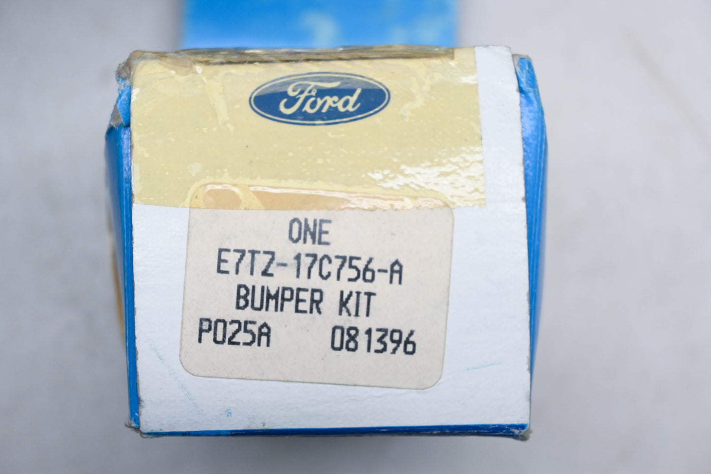 New OEM Ford E7TZ-17C756-A, E7TZ17C756A Bumper Hardware Kit NOS