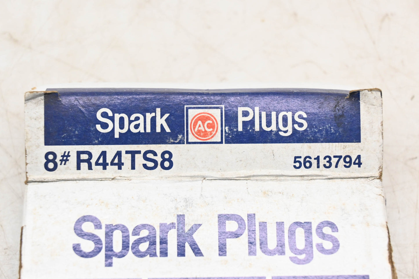 ACDelco R44TS8, 5613794 Spark Plugs Qty 8 NOS