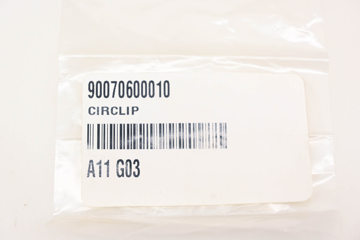 New OEM Echo 90070600010 Circlip NOS