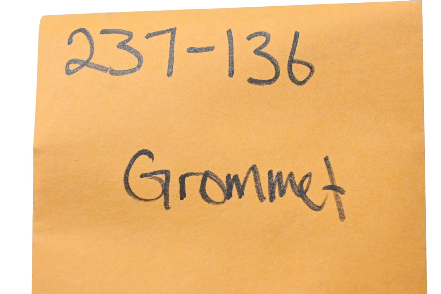 Toro 237-136 Rubber Grommets Qty 2 NOS