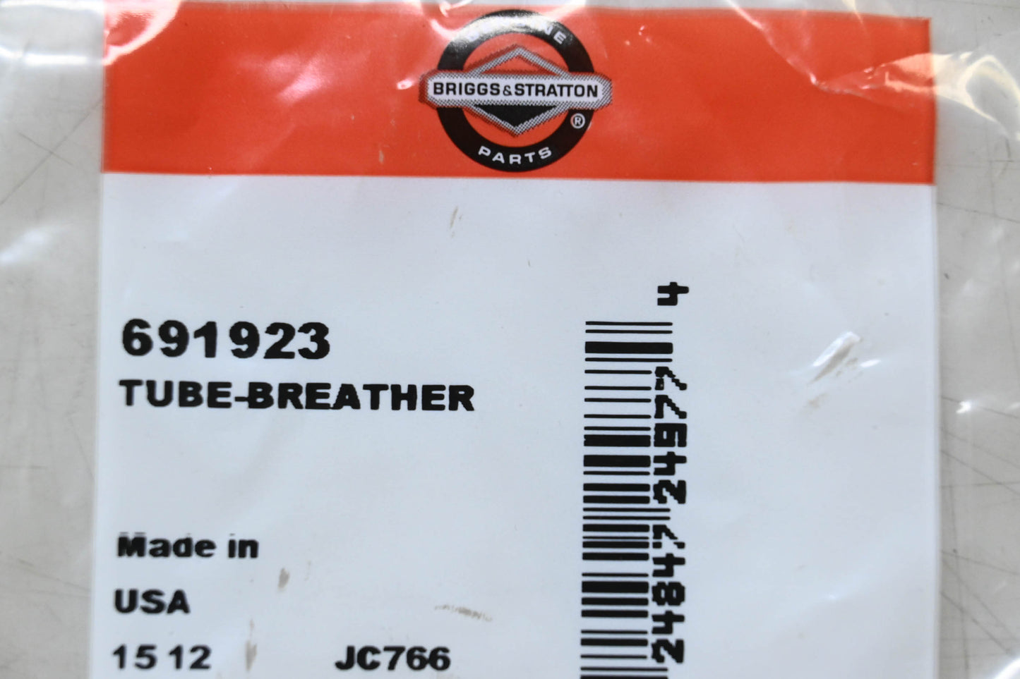 New OEM Briggs & Stratton 691923 Breather Tube NOS
