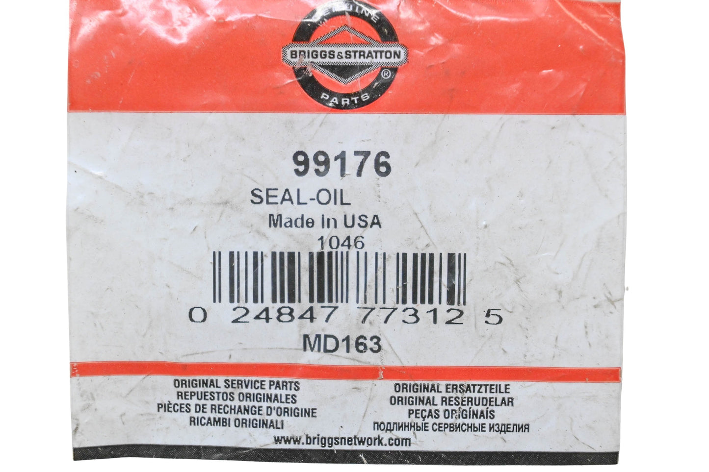 New OEM Briggs & Stratton 99176 Oil Seal NOS