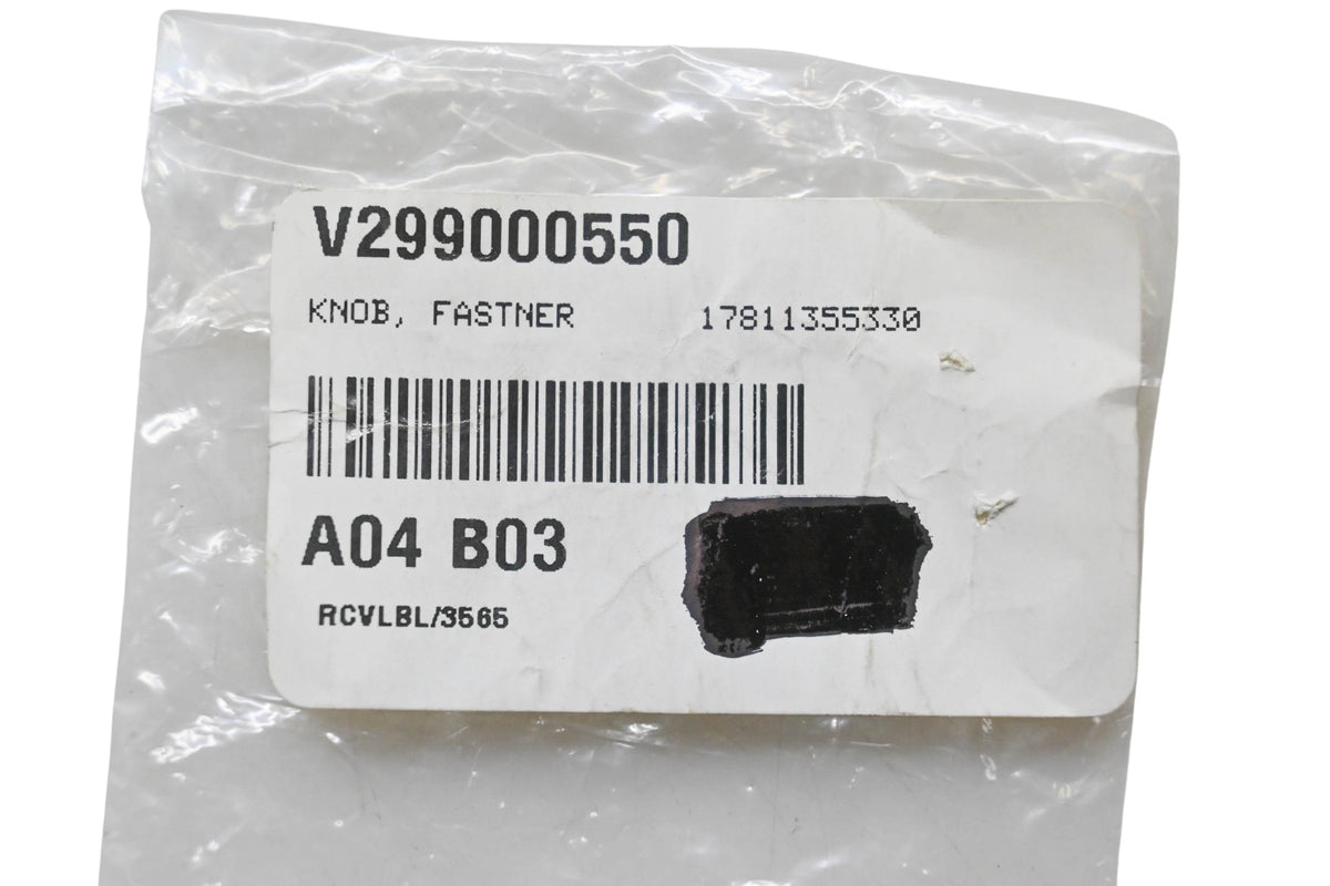 New OEM Echo V299000550, 17811355330 Fastener Knob NOS